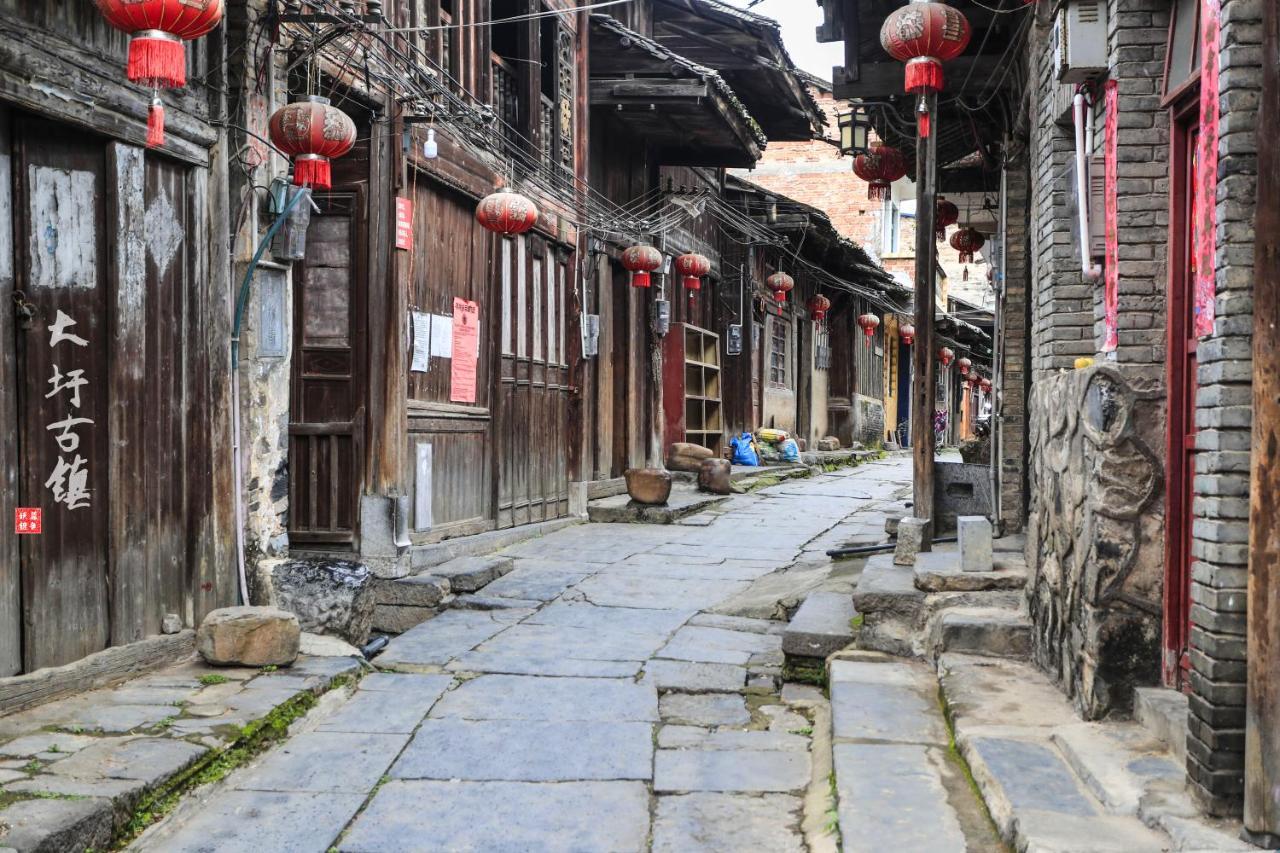 Wing Hotel Guilin- Pedestrian Street Exterior photo